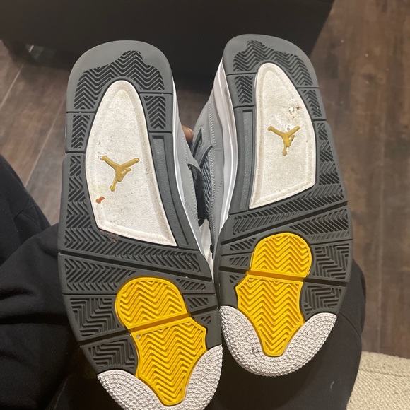 Jordan 4 cool grey 2019 - Picture 4 of 9